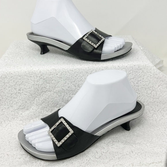 Gianni Bini Dazzle silver and black slide on kitten heels - Picture 1 of 13